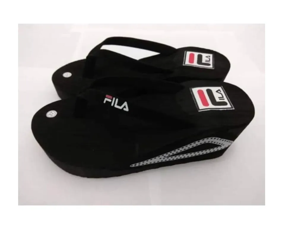 sandal fila perempuan