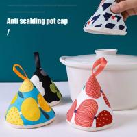 Hat Shape Oven Glove Heat Resistant Fabric Triangle Anti scalding Pot Cap Dish Bowl Microwave Glove Oven Mitts Cooking Tool