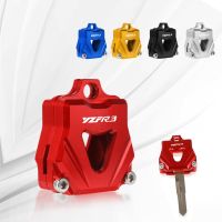 อุปกรณ์เสริมสำหรับรถจักรยานยนต์ยามาฮ่า YZFR3 YZF R3 2015-2018 2017 2016 CNC ฝาปิดกุญแจอะลูมิเนียมอุปกรณ์สร้างสรรค์เคสกุญแจ