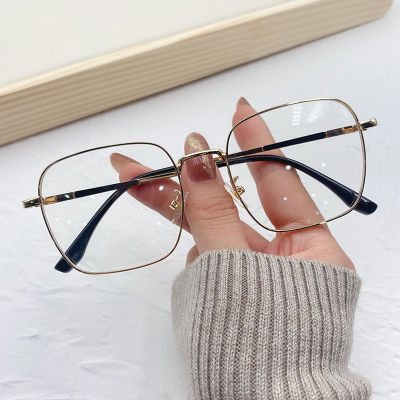 2021 New Fashion Anti-blue Light Eyeglasses Vintage Womens Light Oversized Frame Glasses Latest Popular Computer Eyewear