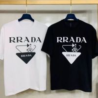 แฟชั่นเป็นคู่พระปรมาภิไธยย่อสามเหลี่ยมผ้าฝ้ายแขนสั้นใหม่ของผู้ชาย Prada