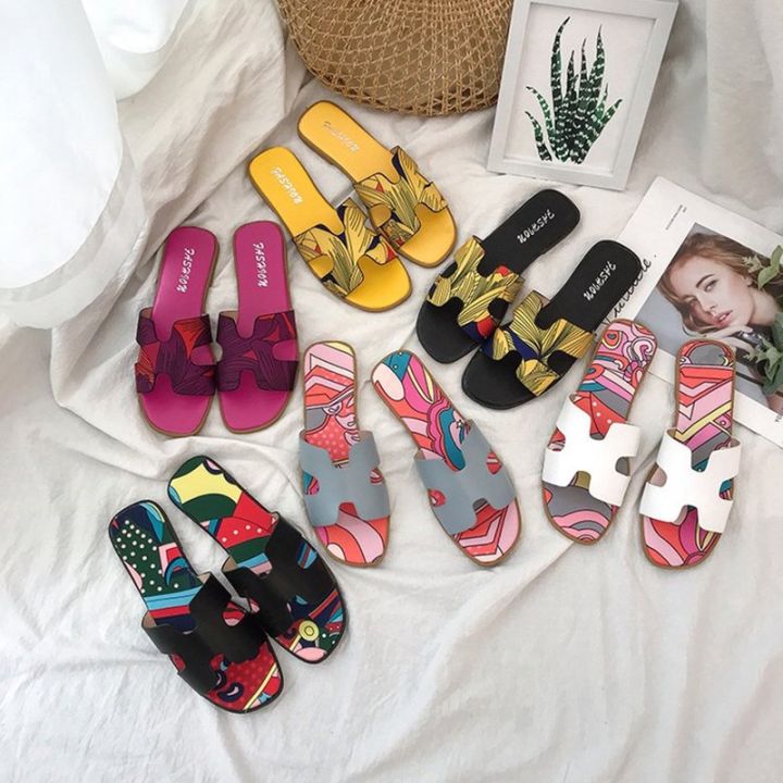 korean-fashion-slippers-cool-lip-flops