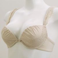 Annebra บราเสริมทรง ตะขอหน้า คอวี มีโครง เสริมฟองน้ำ Front Closer Mold Bra V Neck รุ่น AB1-527  สีเบจ