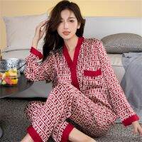 【 WYIN kitchen】 Women 39;s pajama suit V-neck design luxury cross letter print silk home XXXL large nightgown