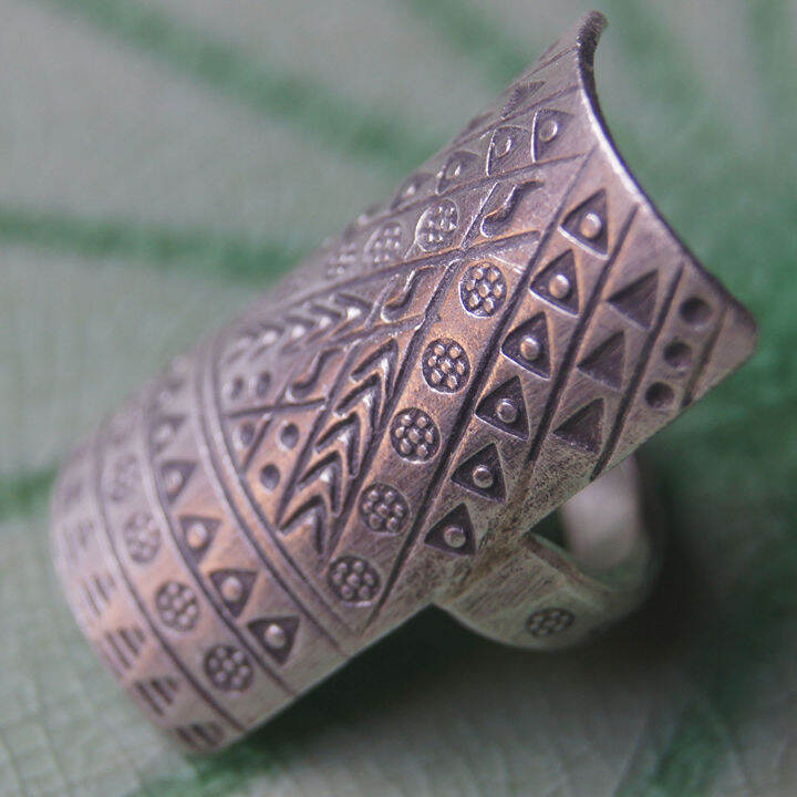 use-with-beauty-as-a-valuable-souvenir-ring-pure-silver-thai-karen-hill-tribe-silver-hand-made-size-8-and-8-5