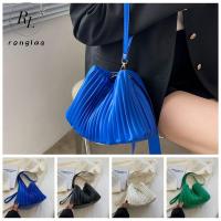 กระเป๋าถือ Crossbody แบบจีบหนัง PU จาก RONGLA สายกระเป๋าสีพื้นผู้หญิงถังแบบเรียบง่าย