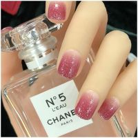24pcs New Glitter Sequins Gradient Pink Waterproof Artificial Nail Tips With Glue Short Round Full Cover Artificial Fake Nails