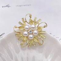 【CW】 Korean Fashion Gold Plated Wedding Brooch Imitation Coat Necklace Bandana Pin Jewelry