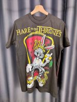 เสื้อยืดการ์ตูน ลูนีย์ทูนส์การ์ตูนส์ (Looney Tunes Cartoons) สีดำ M/L/XL