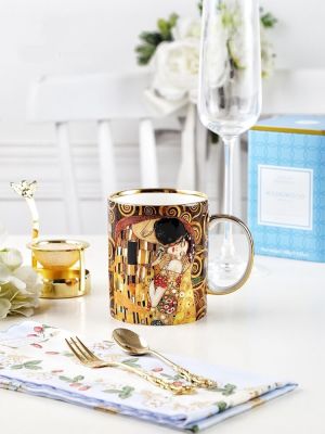 Klimt Kiss Porcelian Mugs Coffee Cups Gustav klimt Bone china Tea cup Wedding Birthday Gifts Office Drinkware Home Decoration