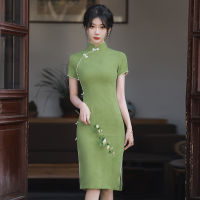 สไตล์จีน Cheongsams สำหรับผู้หญิงเครื่องแต่งกายที่ดีขึ้น Qipao ฤดูร้อนสีเขียวชุดสั้นขนาดเล็กหนุ่มฤดูใบไม้ผลิชุดสีทึบ