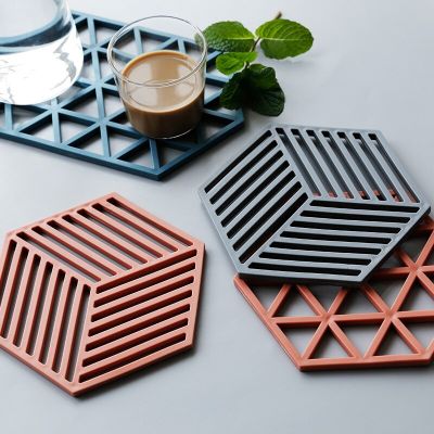 1PCS Multifunction Heat Resistant Silicone Mat Drink Cup Coasters Nonslip Pads Pot Holder Table Placemat Kitchen Accessories