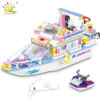 HUIQIBAO 270pcs Friends Heart Lake Holiday Yacht Building Blocks Boat Dolphin Ship Figures Bricks Toys for Children Girl Gifts