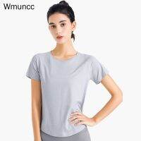 ~ Wmuncc เสื้อยืดแขนสั้น ผ้าตาข่าย ทรงหลวม ระบายอากาศ แบบแห้งเร็ว เหมาะกับใส่ออกกําลังกาย เล่นโยคะ วิ่ง สําหรับผู้หญิง