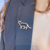 Fashion Simple Cute Hollow Cat Deer Cow Fox Shape Animal Brooch Pins For Women Men Creative Cardigan Shawl Buckle Sweater Pins