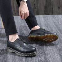 Leather Vintage Larger Size Men Casual Shoes Top Luxury Quality Men Leather Shoes Brogue Retrol Bussiness Shoes Man