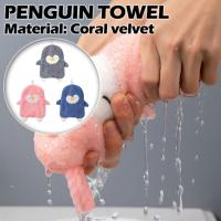 Cute Cartoon Penguin Kitchen Bathroom Velvet Ttowel Towel Animal Absorbent Thickened K7V1