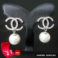 Inspire Jewelry ,ต่างหู เพชรCZ ประดับมุกแฟชั่นเกรดพรีเมี่ยม งานDesign จิวเวลลี่หรู  หุ้มทองคำขาว (สำหรับผู้แพ้ง่ายมาก) ขนาด 1.5 x 2.4 CM  มีจำนวนจำกัด