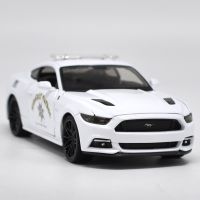 1:24 Ford 2015 Mustang GT police car alloy authorized car model crafts decoration toy tools Collecting gifts