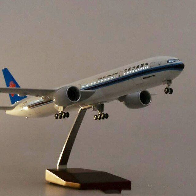 47cm-1-157-scale-best-boeing-b777-dreamliner-aircraft-air-china-southern-airlines-model-w-light-and-wheel-diecast-plastic-plane