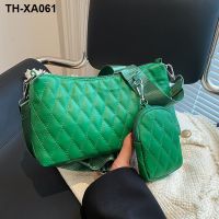 new female bag 2023 fashion leisure baguette diamond lattice package brim mobile axillary one shoulder