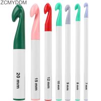 ZCMYDDM 7pcs Colorful Plastic Crochet Hook Set 7mm-20mm Yarn Knitting Needle for Sewing Yarn Wool Weaving Craft DIY Sewing Tools