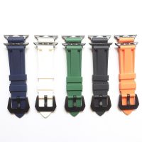 Original ๑ Silicone Watch Strap for Apple Watch 44 mm 40mm iwatch 42mm 38mm 45mm 41mm watch band bracelet for iwatch series 7 se 6 5 4 3