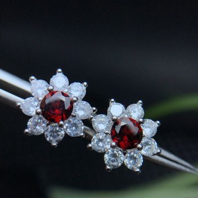 925 Sterling Silver Inlaid Natural Garnet Support Test of Fashionable Chinese Womens Flower Earrings