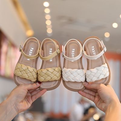 New Girls Sandals Kids Beach Shoes Weave Style Fashion Woven Childrens Sandals Soft Sole Open Toe Princess Shoes 2023 Summer