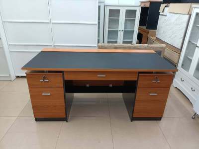 โต๊ะทำงาน HAVANA 160 Cm // MODEL : ST-160 ดีไซน์สวยหรู สไตล์เกาหลี 4 ลิ้นชัก สินค้ายอดนิยมขายดี แข็งแรงทนทาน ขนาด 160x75x75 Cm