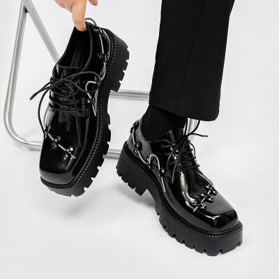 2022 New Black Brogue Shoes Men Classic Platform Oxford Dress Shoes Men Retro Patent Leather Footwear Low-Ankle Party Shoes