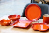 ฝรั่งเศส LE CREUSET สีเย็นสโตนแวร์สีส้มคลาสสิกชุดแผ่นรอบแผ่นข้าวแผ่นสีที่บริสุทธิ์สลัดก๋วยเตี๋ยวธัญพืชชามครัวเรือน