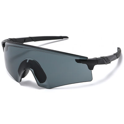 【Hot sales】 ขายส่งแว่นตากลางแจ้งผู้ชายกีฬากระจก ใหม่แว่นตาขี่จักรยานกันลมแว่นกันแดดผู้หญิง 9471 แว่นตา