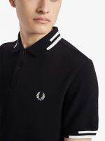 สินค้าคุณภาพดีดั้งเดิม! เสื้อโปโลแขนสั้นปักลายสำหรับผู้ชายจาก FRED PERRY Wheat เสื้อยืดลาเพลสไตล์ใหม่2023ใหม่