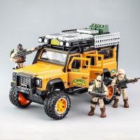 1:28 Alloy Camel Cup Land Rover Defender Racing Car Model Diecast Off road SUV Simulation Pull Back Car Kids Toy Gift Vehicle