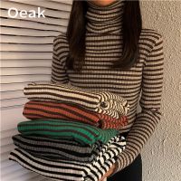 Oeak เสื้อสเวตเตอร์แฟชั่นของผู้หญิงฤดูใบไม้ร่วงแขนยาวลายทางอินเทรนด์เสื้อคอปกเสื้อสูง