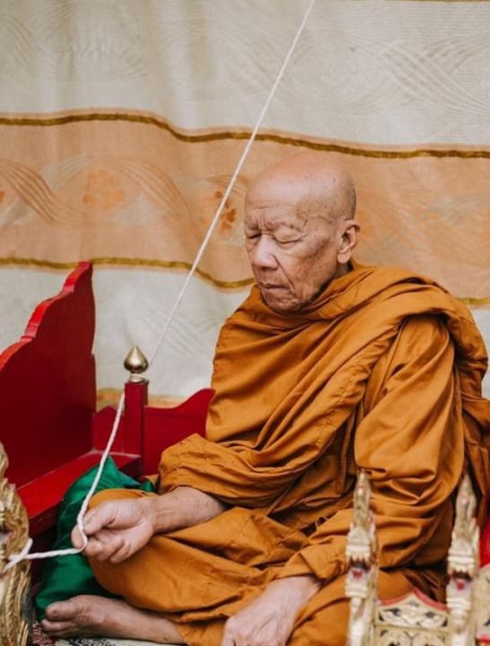 พระขุนแผนพรายกุมารรุ่นแรก-หลวงพ่อสิงห์-วัดเขาหวาย-เนื้อไม้เทพธาโร