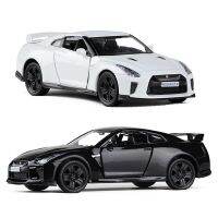 1:36รถนิสสัน GTR จำลองซุปเปอร์คาร์รถ R35เมืองโมเดลรถของเล่นที่หล่อจากเหล็กที่สวยงามของขวัญหุ่นอัลลอย