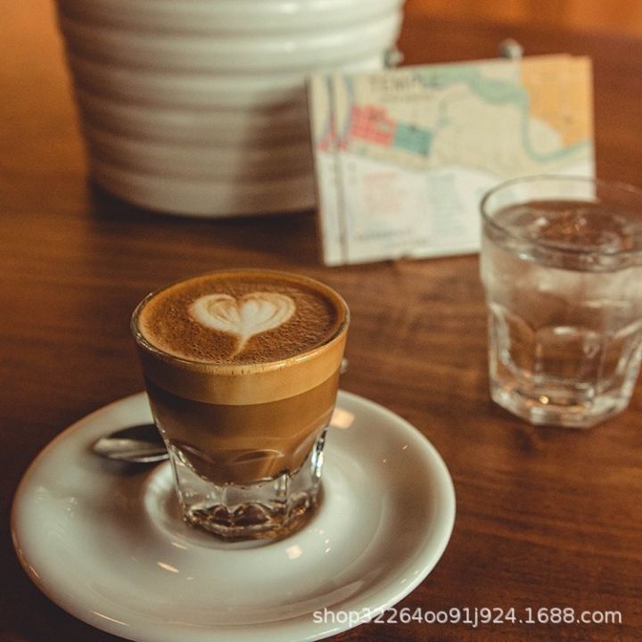 blue-bottle-with-the-same-style-of-glass-single-product-cafe-milan-song-cup-furui-white-coffee-latte