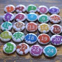 P82D 24Pcs Merry Christmas Button Pins Advent Calendars Numbers Label Plastic Badges Brooch for DIY Xmas Gift Bag Decoration