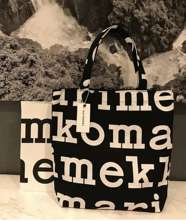 กระเป๋าผ้าแคนวาส marimekko NOTKO LOGO 