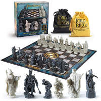 Noble Collection Lord of the Rings Chess Set