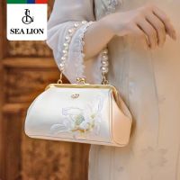 【Hot Sale】 Sea lion Ailian said that the new Chinese style national cheongsam 2023 hand-held one-shoulder Messenger embroidered bag female