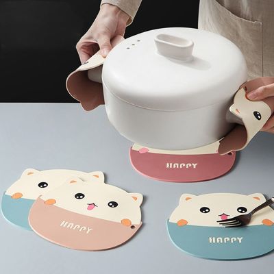 【CW】 Cartoon Shaped Cup Holder Drinks Drink Coaster Hot Insulated Accessories