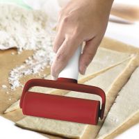 Rolling Pin Creative Scroll Wheel Dough Roller Eco-Friendly Plastic Pastry Roller Baking Tool Practical Kitchen Accessories