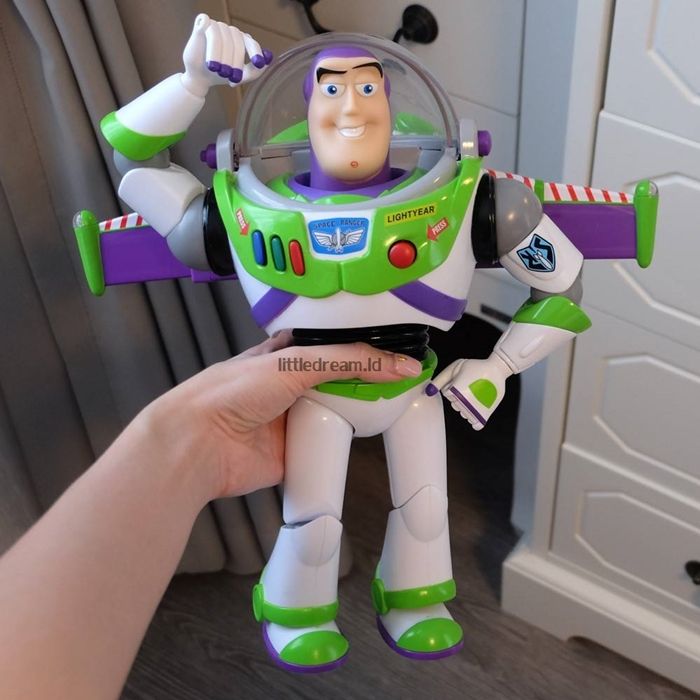 พร้อมส่ง-buzzlightyear-v-2-กางปีกได้-มีไฟ-มีเสียง-พูดได้-ขยับได้-12นิ้ว-ตัวใหญ่-ลูกค้าทุกคนมีส่วนลดสูงสุด-200-บาท