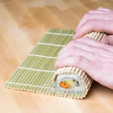 1pcs Japanese Sushi Rolling Roller Bamboo DIY Sushi Mat Japan Rice Roller  Hand Maker Sushi Tools Kitchen Japanese Sushi Maker Tool