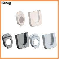 GEORG 4pcs ป้องกันการสูญหาย ตะขอแม่เหล็กแบบเกี่ยว อุปกรณ์ติดผนัง ที่จัดระเบียบบ้าน ชั้นเก็บของติดผนัง ของใหม่ เอบีเอสเอบีเอส ที่ยึดรีโมทคอนโทรล บ้านในบ้าน