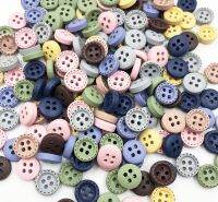 50pcs mini 1cm mix color Wooden sewing button scrapbook round dotted coffee four holes 10 mm WB743 Haberdashery