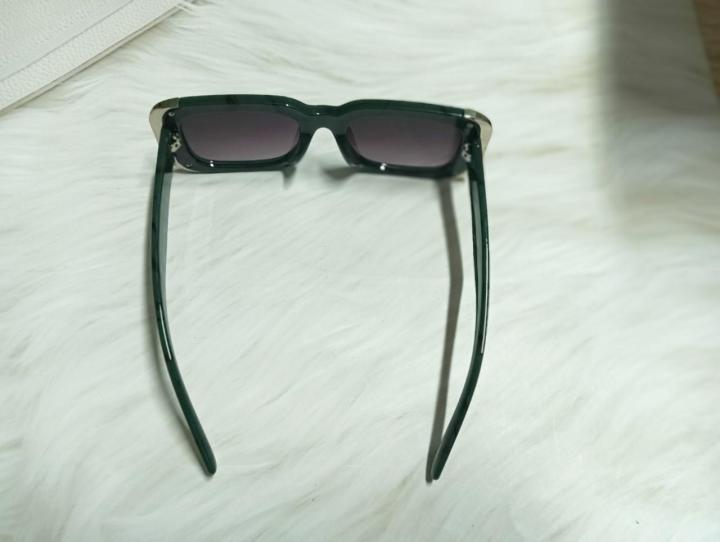 แว่นแฟชั่นกันแดดกรอปสี่เหลี่ยม-สไตส์เกาหลี-รุ่น-be2a14-yunglasses